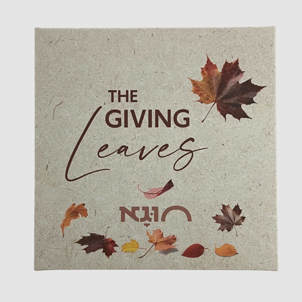 Table Gratitude Leaves gratitude game set with 20 paper leaves for meaningful conversations and décor by Hooga
