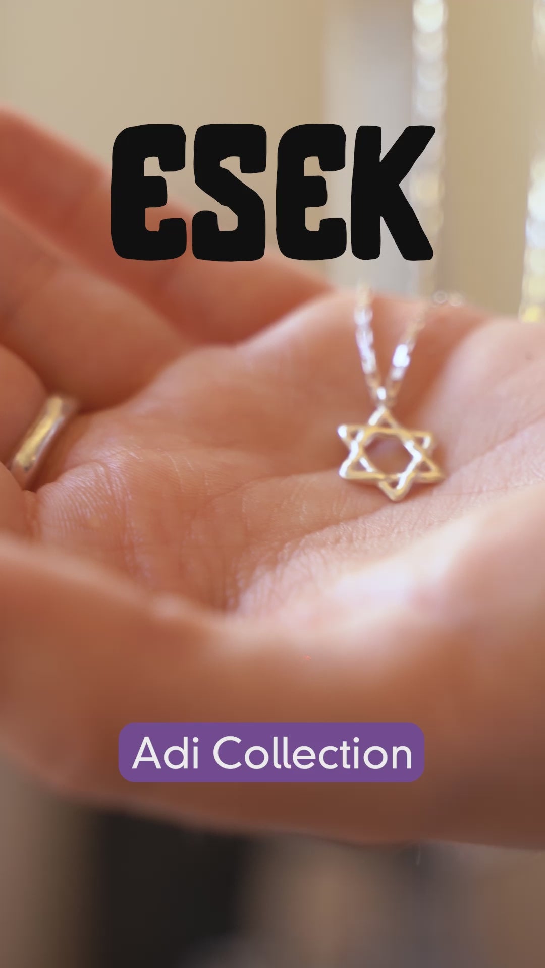 Load video: Gold Star of David Necklace | Ori Aviram (Jollori)