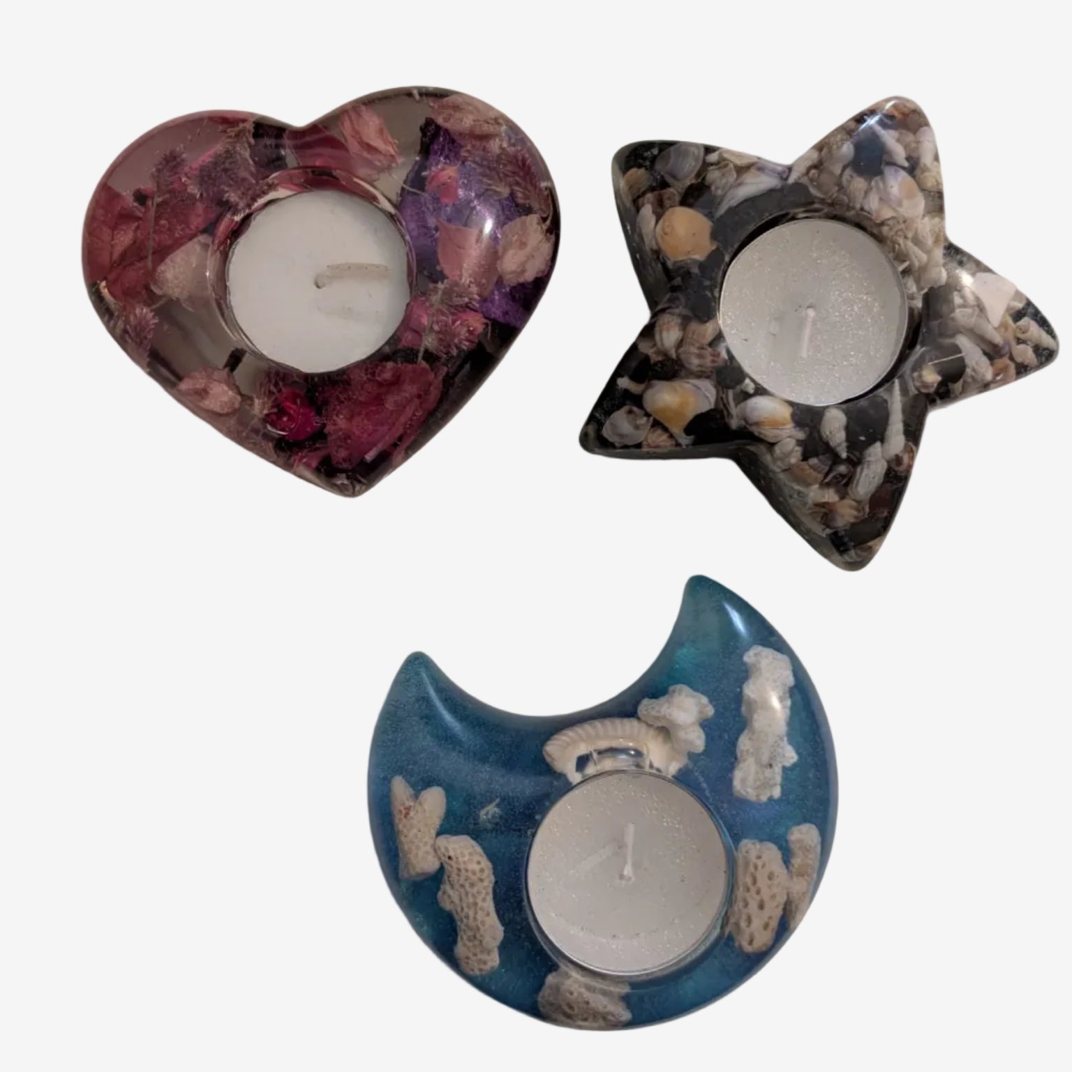 Handmade Israeli dried flowers small candle holder in clear epoxy resin by Epoxy Lady with colorful preserved blooms